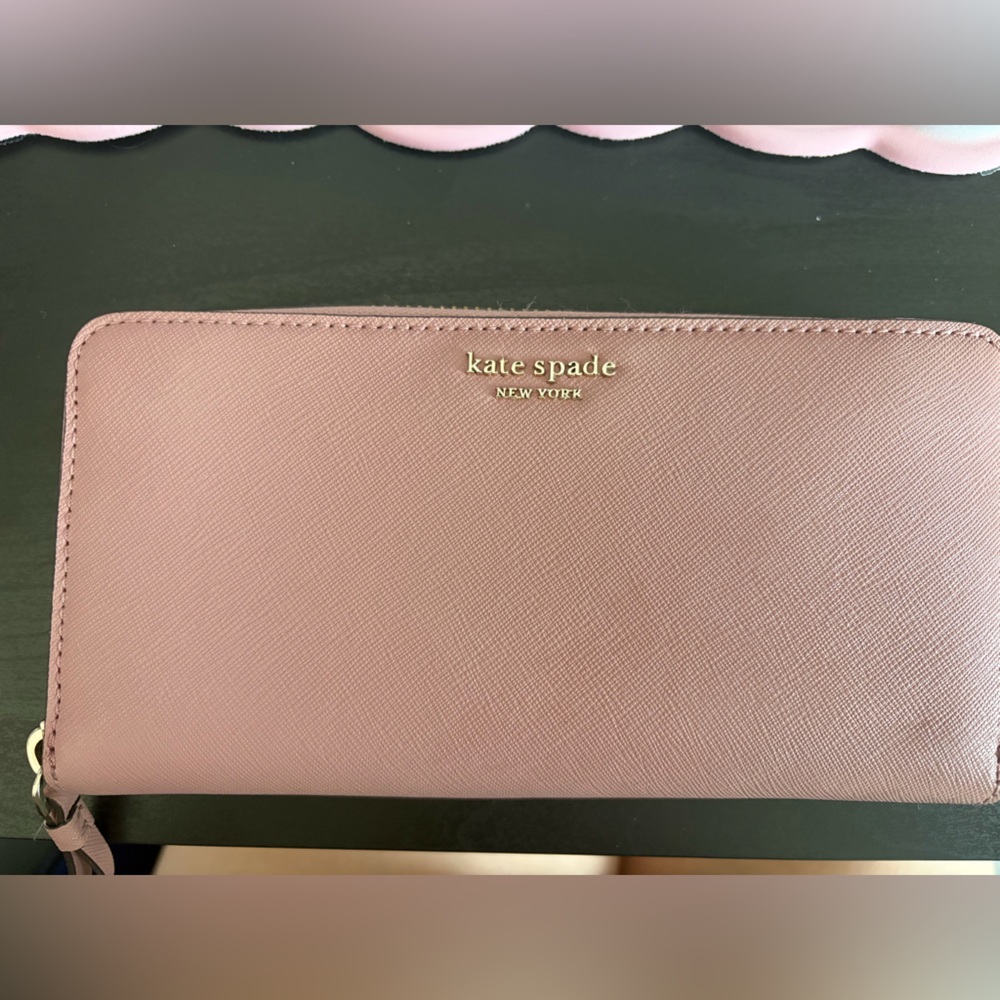Kate Spade Large blush wallet